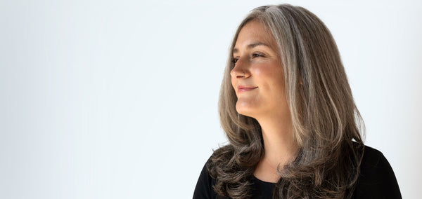 HOW TO ENHANCE GREY HAIR AT ANY AGE