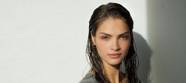 Mastering the wet-hair look at home