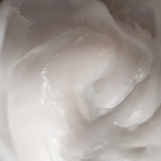 Close-up of the white fibrous texture of Oway Bungee Fiber styling past